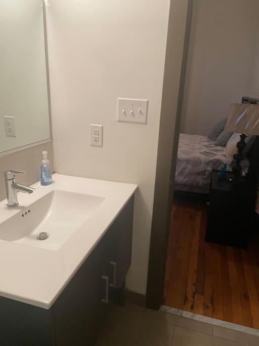 Charming 2 Bedroom Apartment Near Vcu Ричмънд Екстериор снимка